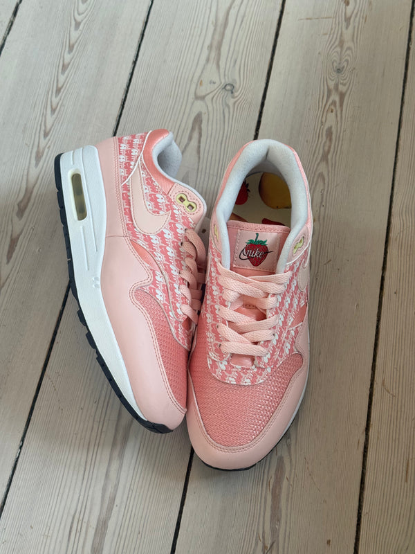 Nike Airmax 1 Strawberry Lemonade