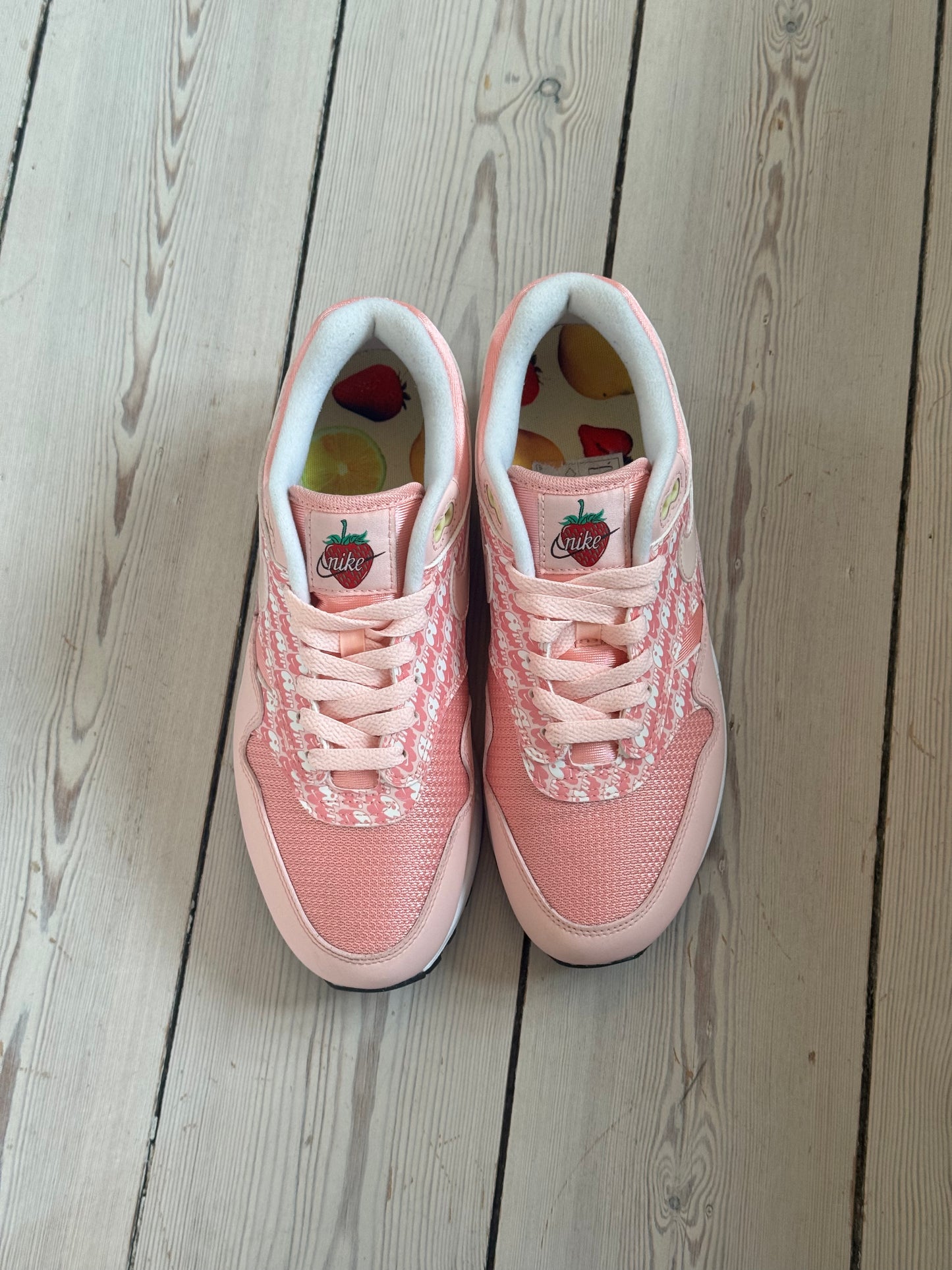 Nike Airmax 1 Strawberry Lemonade