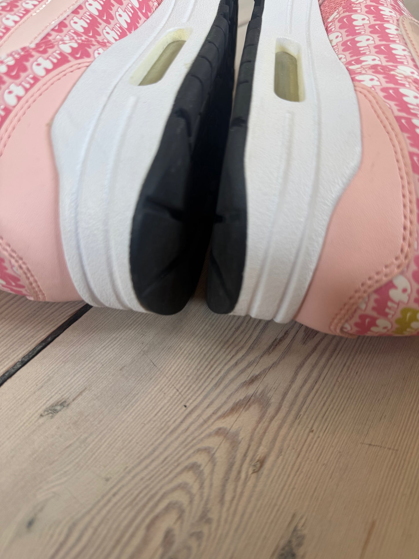 Nike Airmax 1 Strawberry Lemonade