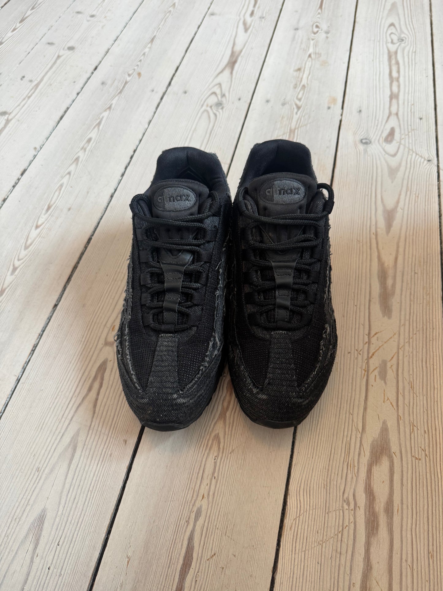 Air Max 95 OG x Levi's